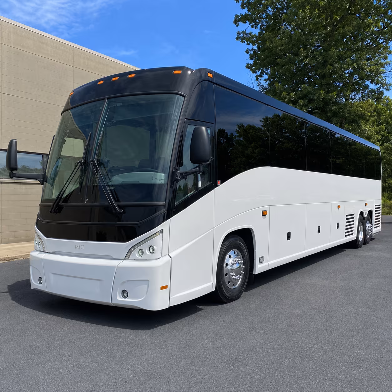 find the perfect transportation for your next airport transfer 3
